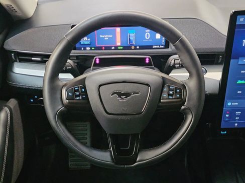 Used 2023 Ford Mustang Mach-E Select image 19