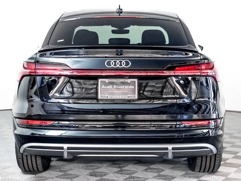 Used 2022 Audi e-tron Premium Plus w/ Premium Plus Package image 10