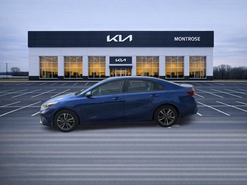 Used 2023 Kia Forte LXS w/ LXS Technology Package image 8