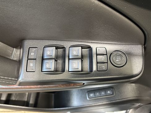 Used 2018 GMC Yukon SLT w/ Open Road Package RWD image 13