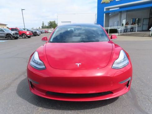 Used 2019 Tesla Model 3 Long Range RWD image 2