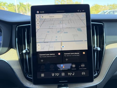 New 2026 Volvo XC60 B5 Plus w/ Protection Package image 21