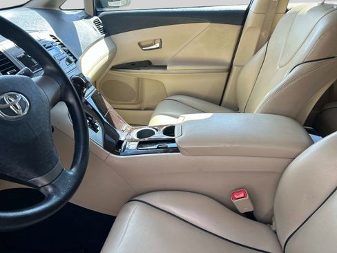 Used 2009 Toyota Venza FWD image 19