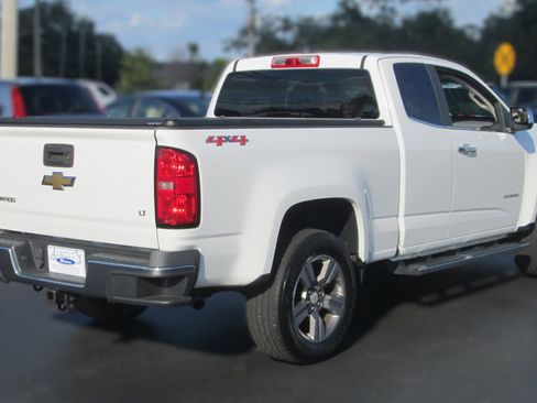 Used 2015 Chevrolet Colorado LT w/ Luxury Package image 5