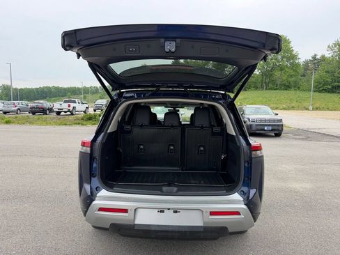 Used 2023 Nissan Pathfinder SL w/ Lighting Package (N92) AWD/4WD image 24