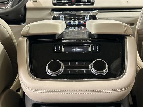 Used 2021 Lincoln Navigator L Reserve AWD/4WD image 16