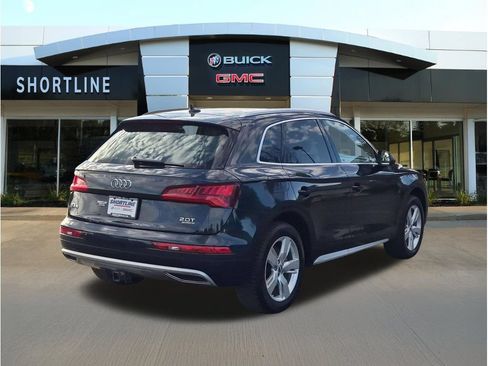 Used 2018 Audi Q5 2.0T Premium Plus w/ Premium Plus Package AWD/4WD image 3