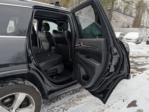 Used 2015 Jeep Grand Cherokee Overland AWD/4WD image 19
