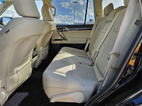 Used 2022 Lexus GX 460 Premium image 27