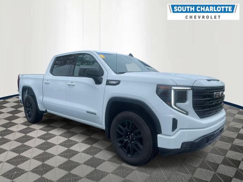 Used 2024 GMC Sierra 1500 Elevation AWD/4WD image 3
