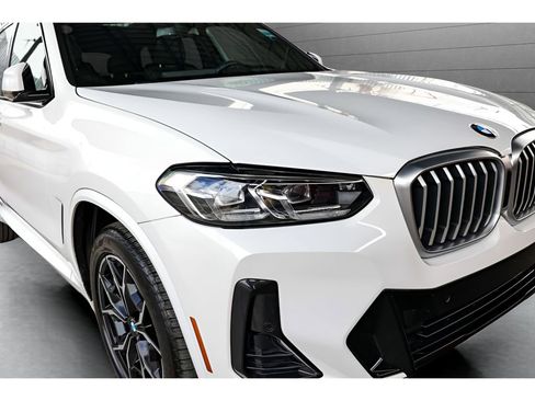 Used 2023 BMW X3 xDrive30i w/ M Sport Package image 12
