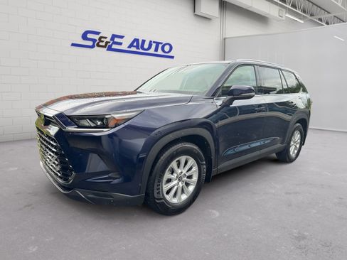 Used 2025 Toyota Grand Highlander AWD Hybrid image 1
