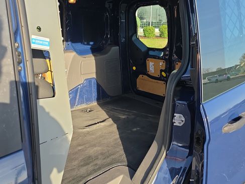 Used 2020 Ford Transit Connect XL image 20