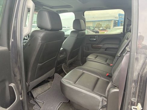 Used 2016 GMC Sierra 2500 SLT w/ Duramax Plus Package AWD/4WD image 5