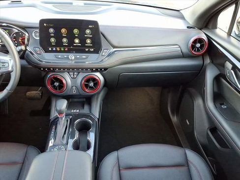 Used 2024 Chevrolet Blazer RS w/ Enhanced Convenience Package image 19
