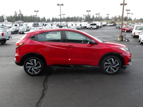 Used 2019 Honda HR-V Sport image 6