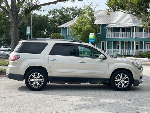 Used 2014 GMC Acadia SLT FWD image 4
