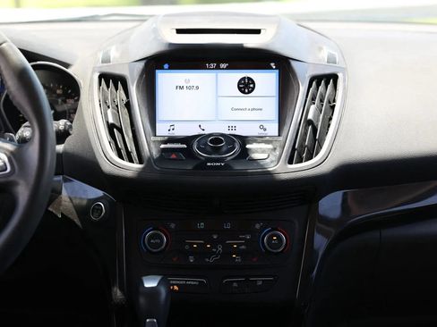 Used 2017 Ford Escape Titanium AWD/4WD image 26