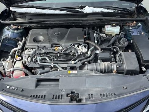 Used 2022 Toyota Camry LE image 23