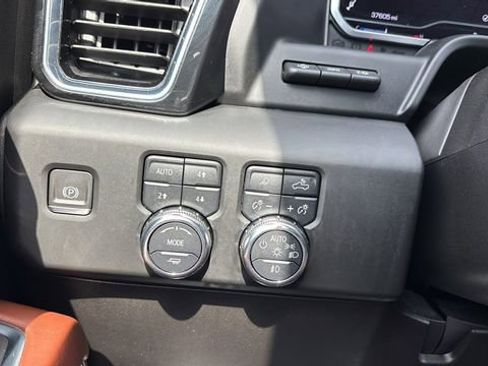 Used 2024 GMC Sierra 2500 Denali Ultimate image 22