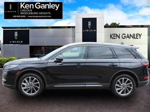 Used 2023 Lincoln Corsair AWD w/ Equipment Group 101A image 4