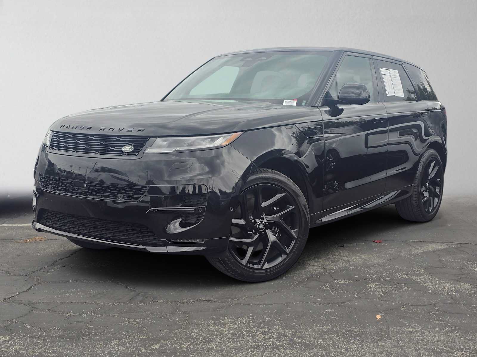 Used 2024 Land Rover Range Rover Sport Dynamic SE AWD/4WD image 1