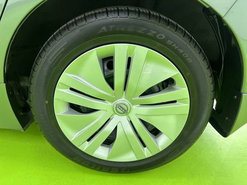 Used 2025 Nissan Leaf S FWD image 14
