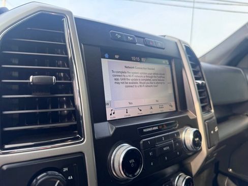 Used 2019 Ford F150 Lariat w/ Equipment Group 502A Luxury AWD/4WD image 21