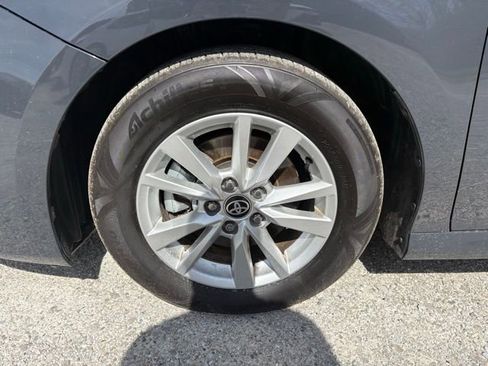 Used 2025 Toyota Camry LE image 6