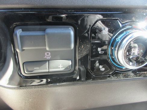 New 2026 GMC Sierra 1500 SLT w/ SLT Premium Plus Package image 20