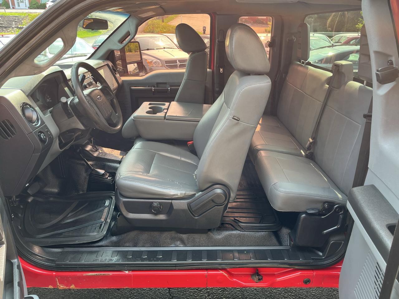 Used 2015 Ford F250 XL w/ Power Equipment Group AWD/4WD image 16