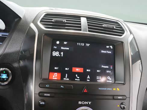 Used 2019 Ford Explorer Sport AWD/4WD image 12