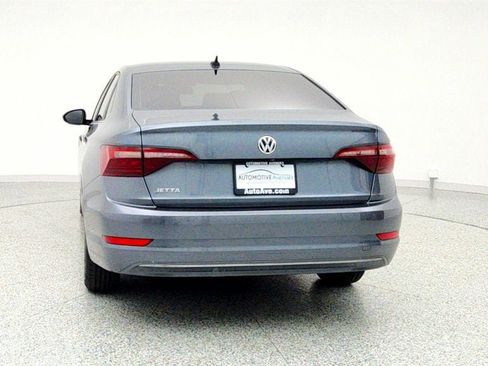 Used 2020 Volkswagen Jetta S w/ Driver Assistance Package image 6