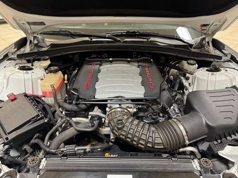 Used 2021 Chevrolet Camaro LT w/ Technology Package image 22