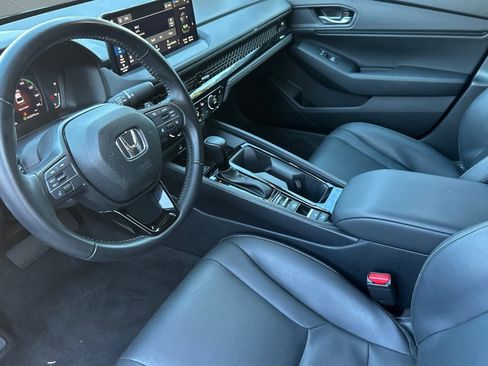 Certified 2025 Honda Accord EX-L image 4