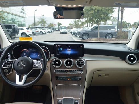 Certified 2022 Mercedes-Benz GLC 300 4MATIC image 20