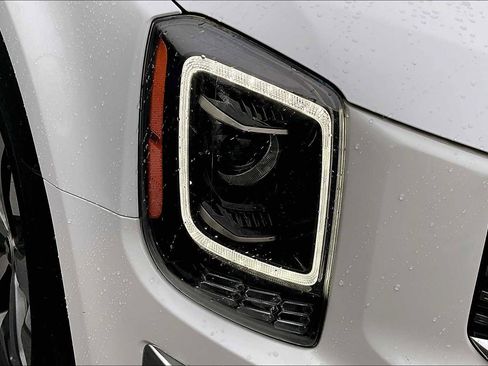 Used 2020 Kia Telluride EX w/ EX Premium Package image 28