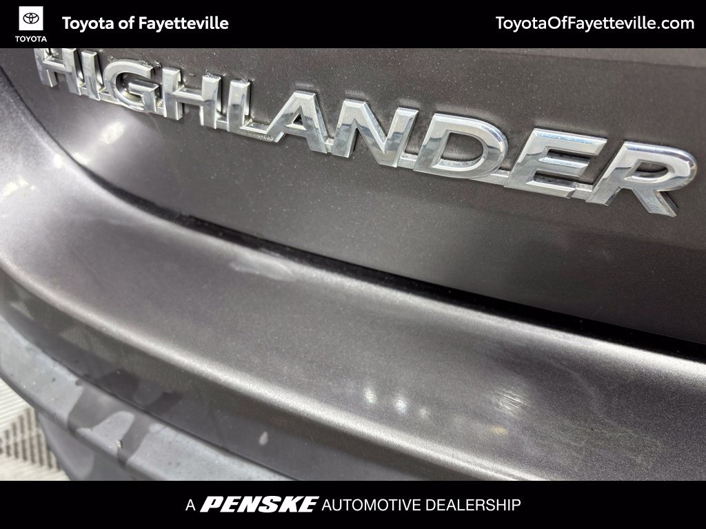Used 2016 Toyota Highlander XLE AWD/4WD image 4