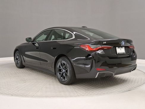 Used 2023 BMW i4 eDrive35 RWD image 3