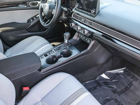 Certified 2025 Honda Civic Sport image 17