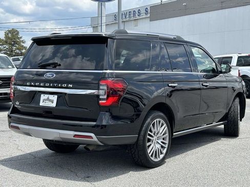 Used 2022 Ford Expedition Limited RWD image 3