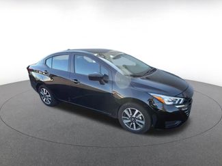 Used 2025 Nissan Versa SV video 2