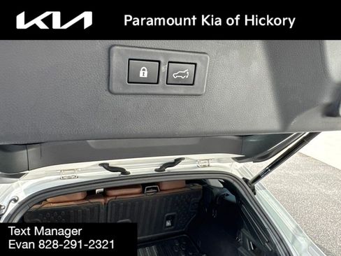Used 2022 Subaru Outback Touring XT AWD/4WD image 12