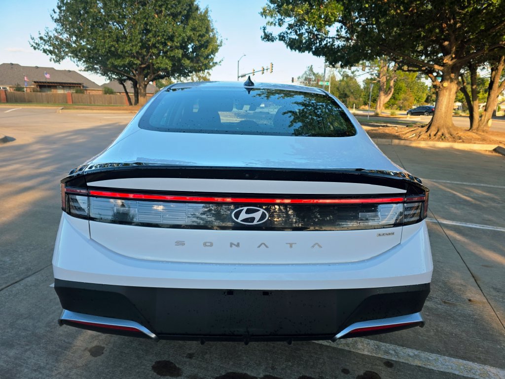Used 2026 Hyundai Sonata Blue FWD image 25