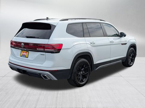 Used 2024 Volkswagen Atlas Peak Edition SE AWD/4WD image 6