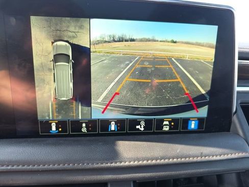 Used 2023 Chevrolet Suburban High Country w/ Premium Package 2 image 7