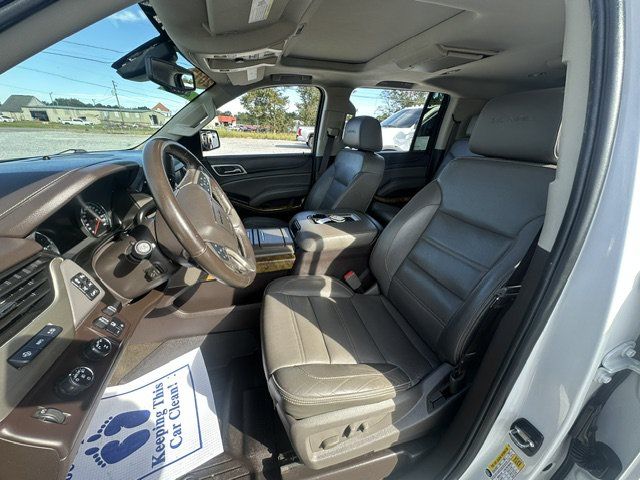 Used 2017 GMC Yukon XL Denali w/ Open Road Package AWD/4WD image 9