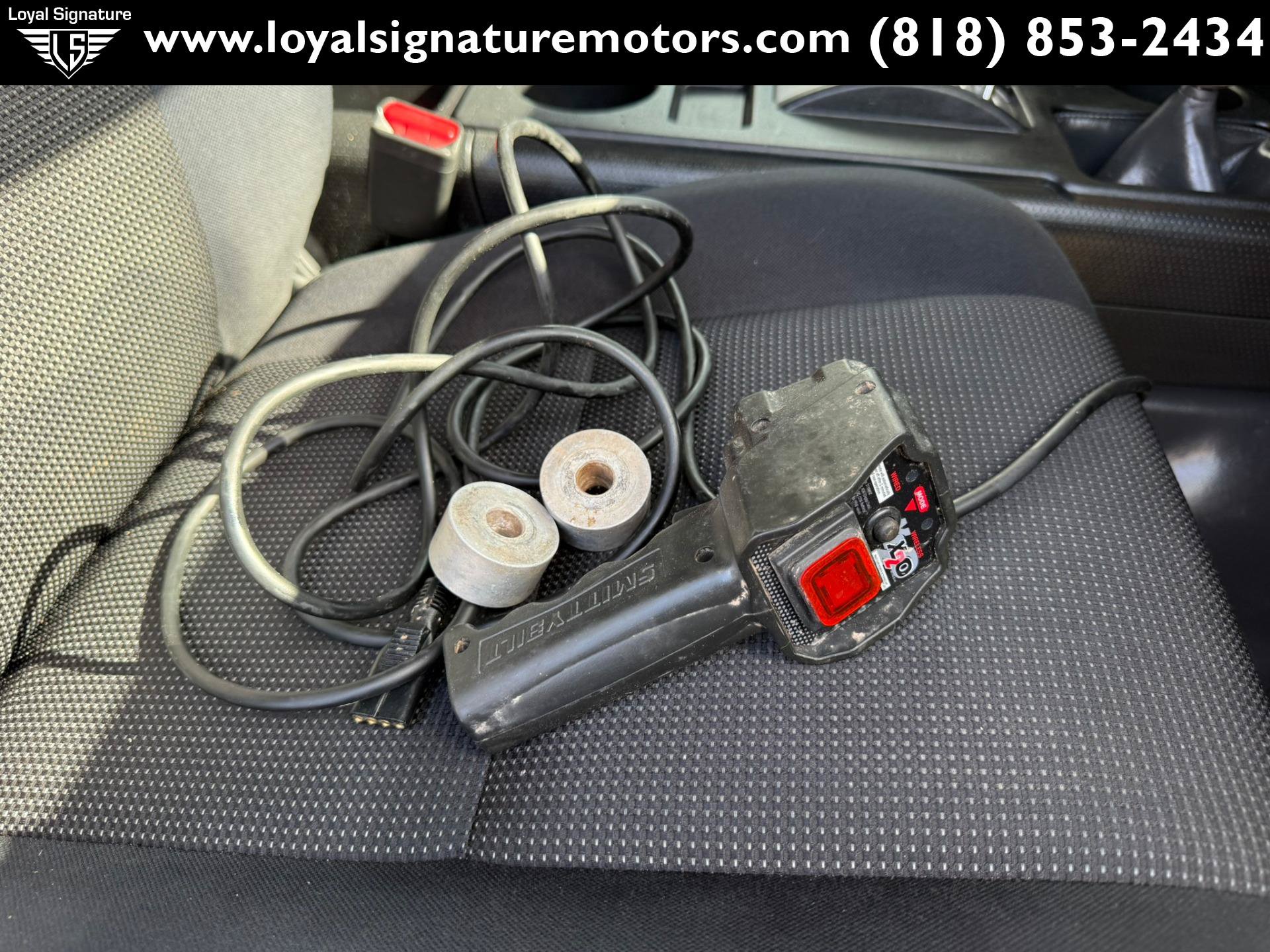 Used 2014 Toyota FJ Cruiser 4WD w/ Upgrade Package image 33