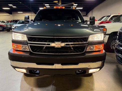 Used 2007 Chevrolet Silverado 3500 LT w/ Heavy-Duty Power Package AWD/4WD image 14