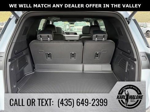 New 2026 Chevrolet Traverse High Country w/ LPO, Floor Liner Package AWD/4WD image 35